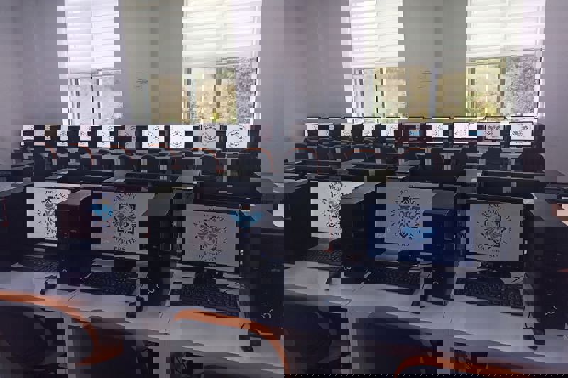 RAFET KAYIŞ MÜHENDİSLİK FAKÜLTESİ VE EĞİTİM FAKÜLTESİ LABORATUVARLARI YENİLENDİ